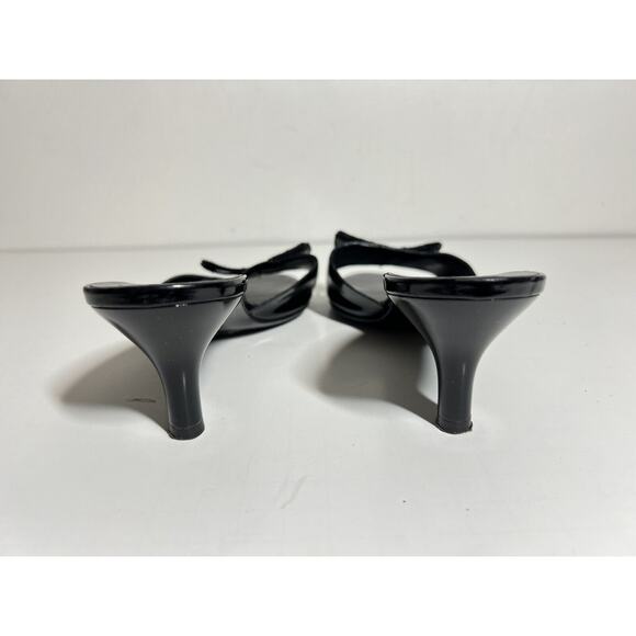 Salvatore Ferragamo EUC Black Patent Leather Kitten Heel Bow Slides Shoes 7 B - Picture 9 of 11